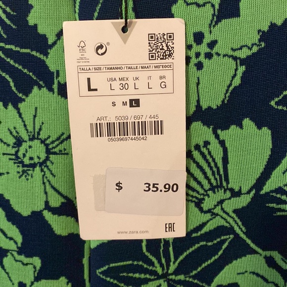 Never worn flare legging/pants - Picture 3 of 3